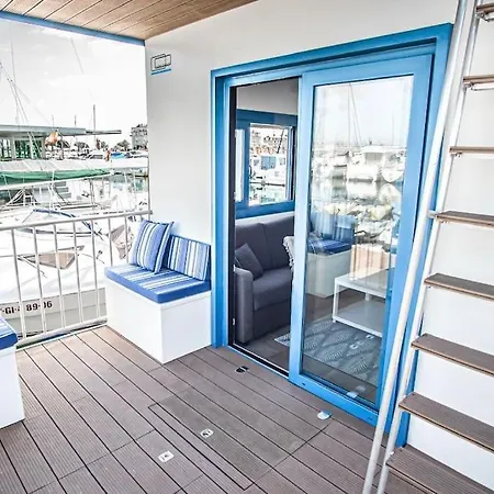 Hotel en barco Flotante Unico C15a01 Santander