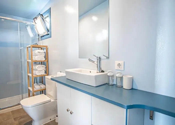 Flotante Unico C15a01 ספינת מלון