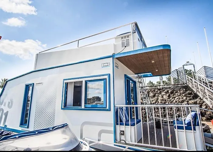 Tekne Flotante Unico C15a01 Santander