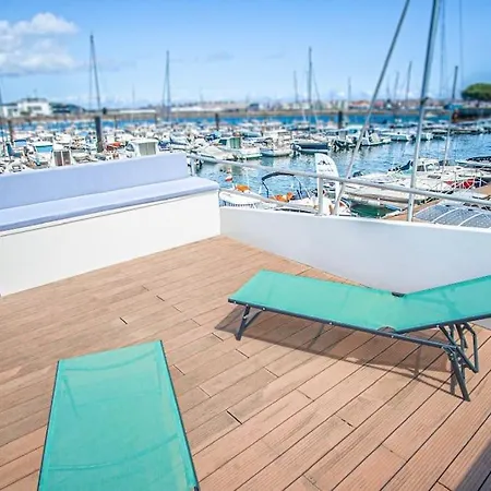 Hotel en barco Flotante Unico C15a01 *